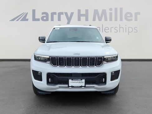 New 2025 Jeep Grand Cherokee Overland w/ Adv Protech Group III image 8