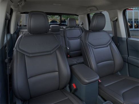 New 2025 Ford Maverick Lariat w/ Black Appearance Package image 10