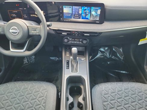 New 2026 Nissan Kicks SV w/ SV Premium Package image 15