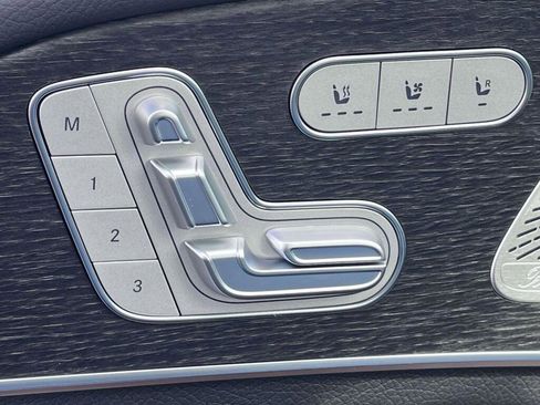 New 2026 Mercedes-Benz GLS 450 4MATIC image 37