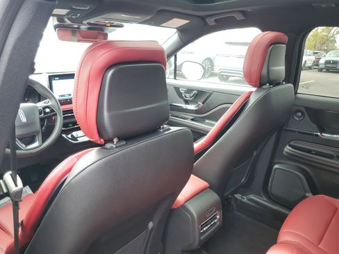 New 2025 Lincoln Corsair Reserve w/ Equipment Group 202A image 25