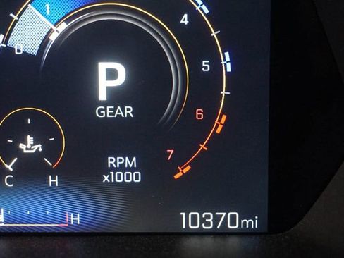 Used 2025 Chevrolet Colorado ZR2 w/ Technology Package AWD/4WD image 24