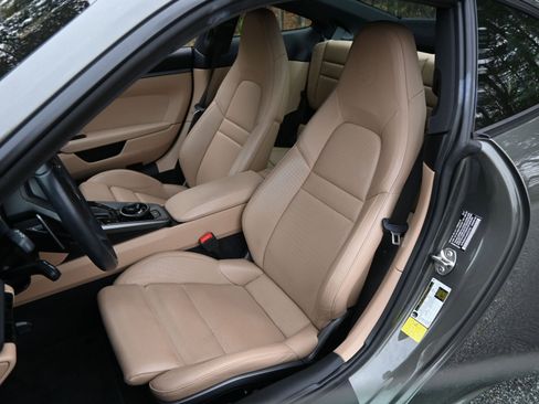 Certified 2021 Porsche 911 Carrera 4S image 19