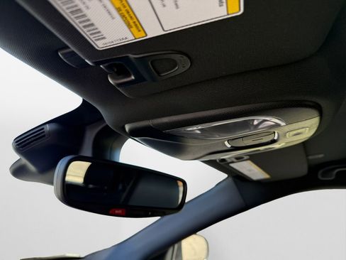 New 2026 Jeep Compass Limited image 27