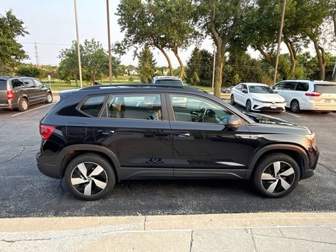 Used 2024 Volkswagen Taos S AWD/4WD image 7