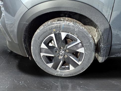 New 2026 Nissan Kicks SV w/ SV Premium Package image 6