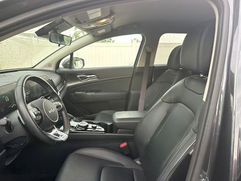 Used 2023 Kia Sportage EX AWD/4WD image 10
