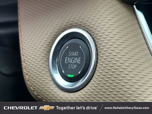 New 2026 Chevrolet Equinox ACTIV w/ Convenience Package III AWD/4WD image 23