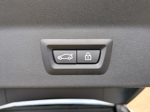 Certified 2023 BMW X3 xDrive30i w/ M Sport Package image 40