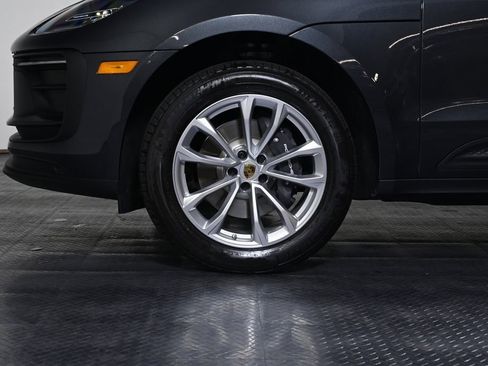 Used 2026 Porsche Macan AWD/4WD image 26