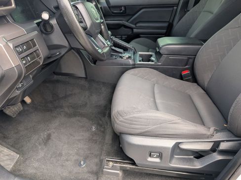 Used 2024 Toyota Tacoma SR5 AWD/4WD image 14