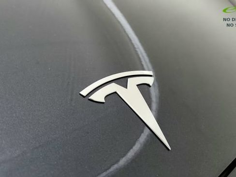 Used 2025 Tesla Model 3 Long Range AWD/4WD image 31