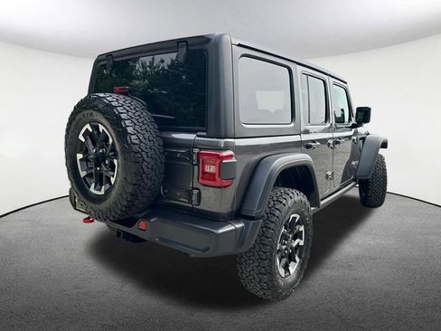 Used 2025 Jeep Wrangler Unlimited Rubicon w/ Convenience Group AWD/4WD image 14