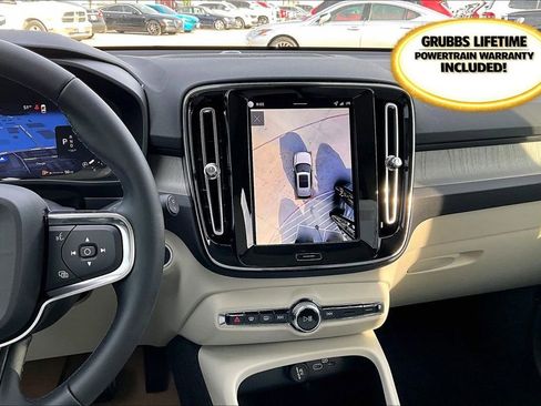 New 2026 Volvo XC40 B5 Ultra w/ Climate Package image 22