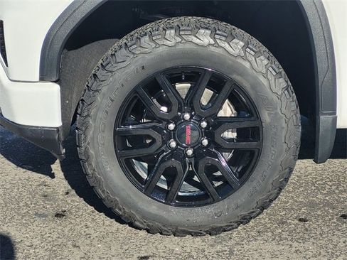 Used 2023 GMC Sierra 1500 Elevation image 10