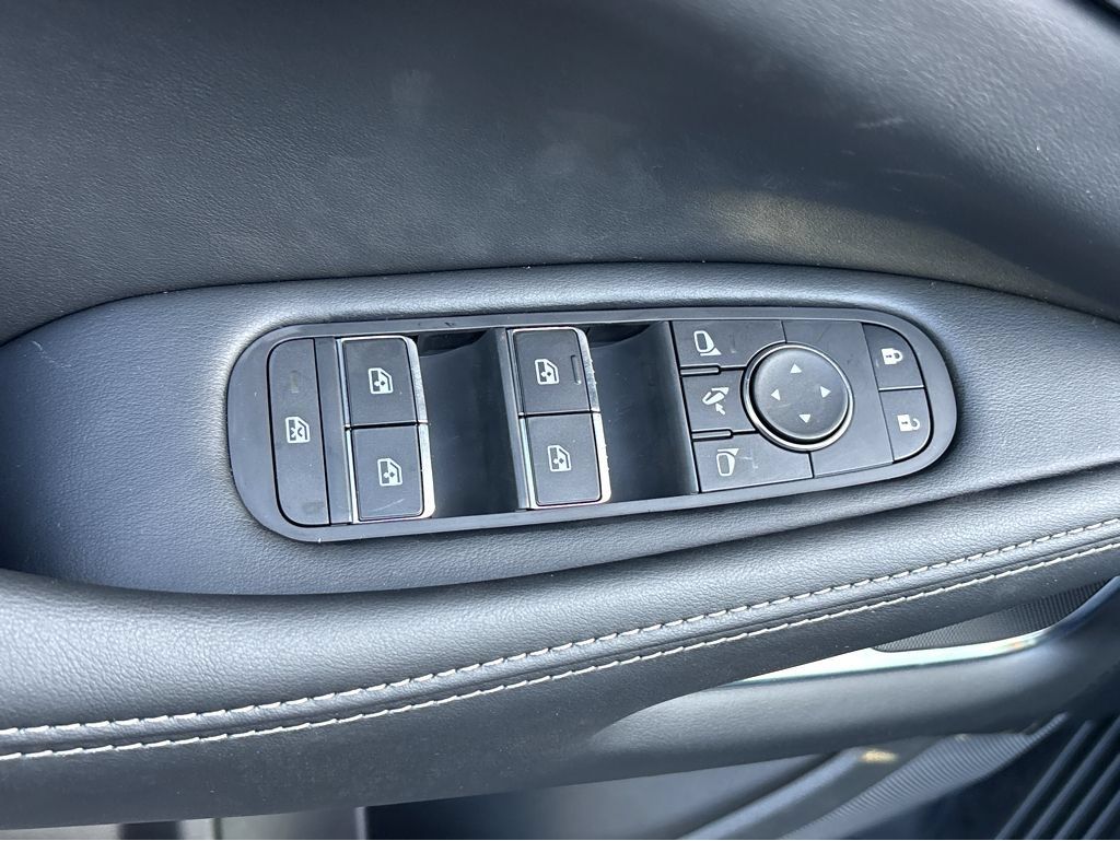 Used 2026 INFINITI QX60 Luxe w/ Cargo Package FWD image 22