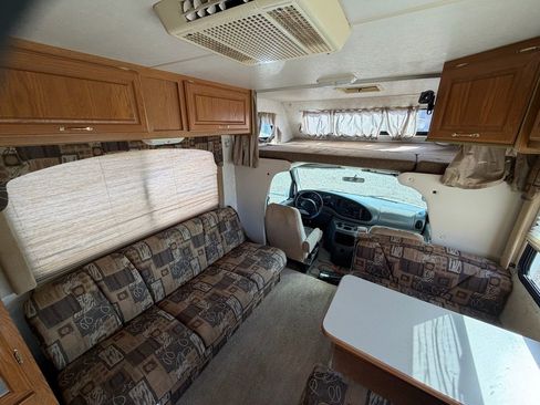 Used 2002 Ford E-350 and Econoline 350 Super Duty image 19