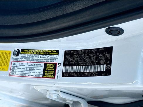 Used 2025 Toyota Camry SE w/ Convenience Package FWD image 32