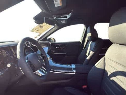 Used 2026 Mercedes-Benz GLC 300 4MATIC image 4