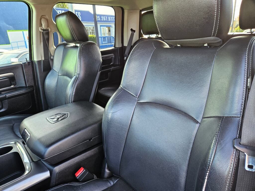 Used 2015 RAM 1500 Sport w/ Black Ram 1500 Sport Group AWD/4WD image 16