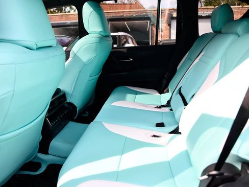 Used 2025 Lexus LX 700h Luxury image 20