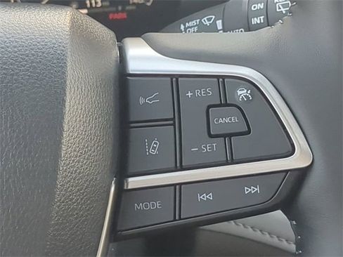 New 2026 Toyota Highlander Platinum image 26