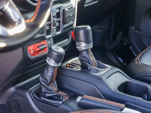 Used 2020 Jeep Gladiator Mojave image 21