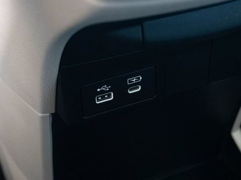 Certified 2025 Honda Odyssey EX-L image 30