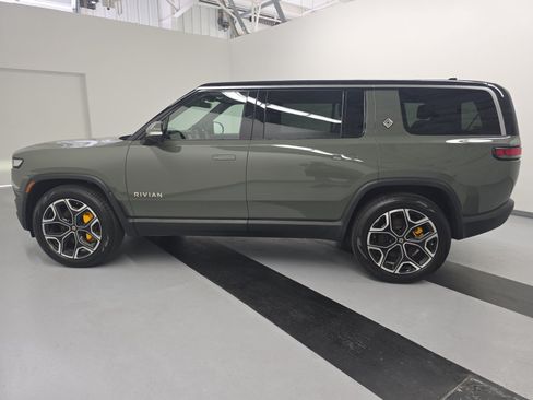 Used 2023 Rivian R1S Launch Edition AWD/4WD image 2