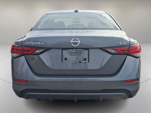 Used 2020 Nissan Sentra SV image 9