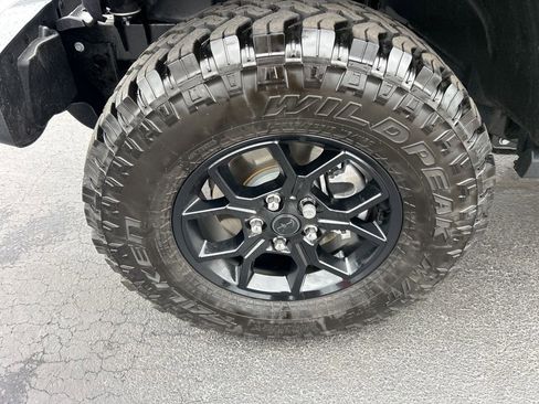 Used 2025 Jeep Wrangler Sport image 24