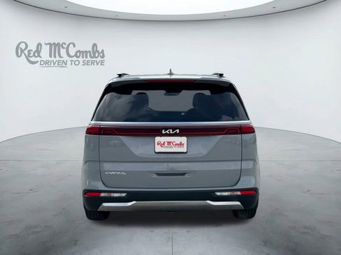 Used 2023 Kia Carnival SX Prestige image 4