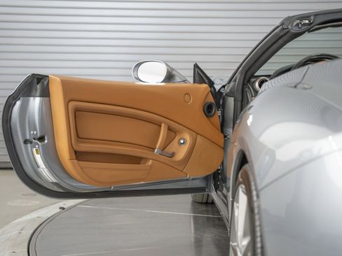 Used 2010 Ferrari California image 30