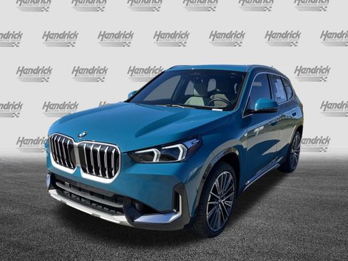 Certified 2025 BMW X1 xDrive28i w/ Convenience Package image 7
