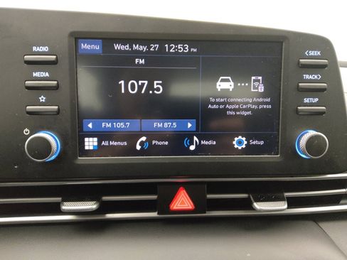 Used 2025 Hyundai Elantra SE FWD image 25