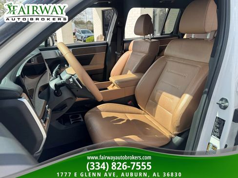 Used 2024 Hyundai Santa Fe Limited image 10