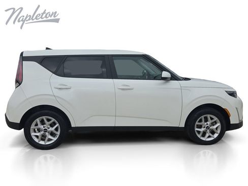 Used 2025 Kia Soul LX w/ LX Technology Package FWD image 7