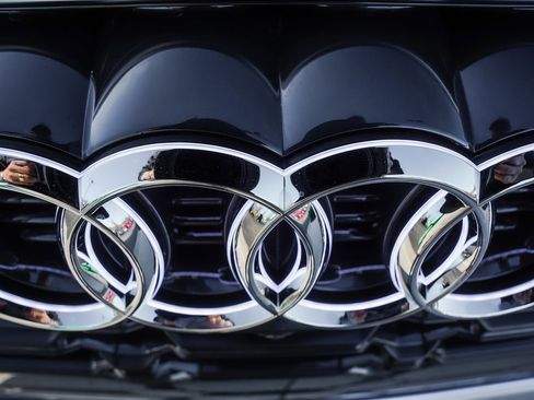 Certified 2025 Audi Q5 2.0T Premium Plus w/ Premium Plus Package image 25