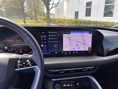 Used 2025 Audi Q5 Premium image 32