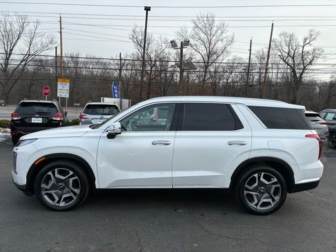 Used 2024 Hyundai Palisade Limited image 4