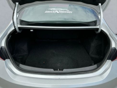 Used 2021 Chevrolet Malibu LT image 18