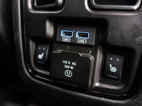 Used 2024 Dodge Durango GT image 19