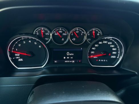Used 2019 Chevrolet Silverado 1500 LT AWD/4WD image 16