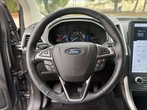 Used 2022 Ford Edge SEL AWD/4WD image 14