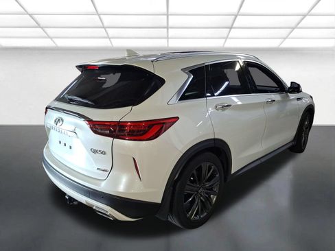 Used 2020 INFINITI QX50 Essential w/ Edition 30 Package AWD/4WD image 2