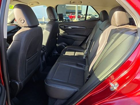 Used 2023 Buick Envision Essence image 17