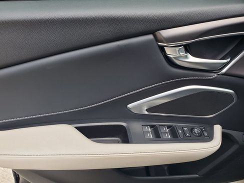 Used 2025 Acura RDX SH-AWD image 20