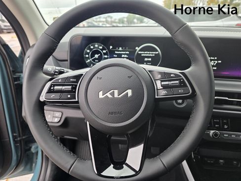 New 2026 Kia Seltos EX image 21