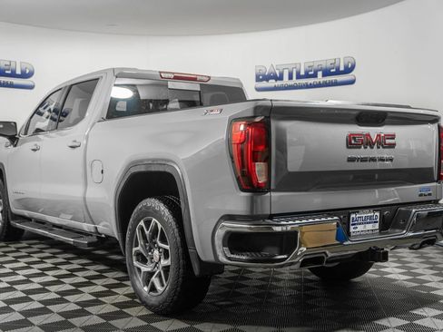 Used 2024 GMC Sierra 1500 SLE w/ Preferred Package image 4