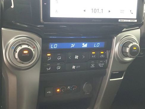 Used 2021 Toyota 4Runner Limited image 29